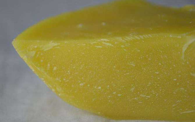 蜂蠟怎么吃治療鼻炎?有一定的輔助效果,但必須正確的食用! 蜂蠟