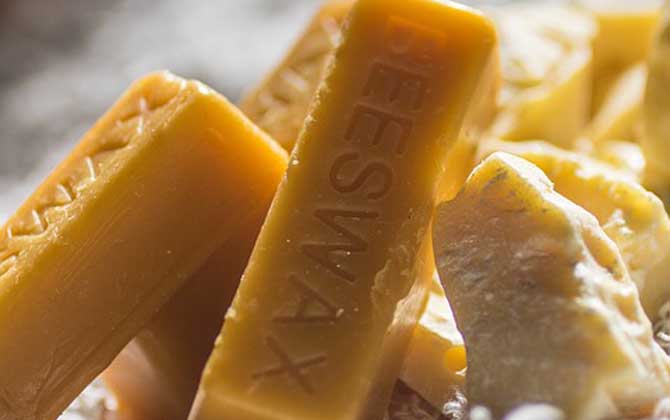 蜂蠟怎么吃治療鼻炎?有一定的輔助效果,但必須正確的食用! 蜂蠟