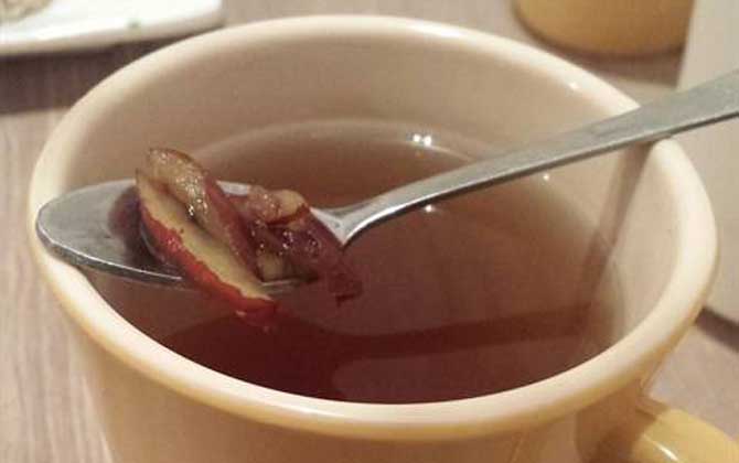 紅棗蜂蜜水的功效及簡單做法 紅棗蜂蜜水