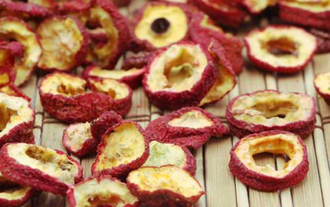 山楂蜂蜜水的功效與禁忌及做法 山楂蜂蜜水