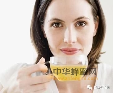 女性常喝蜂蜜，輕松做女神；今年三八節請叫女神節！