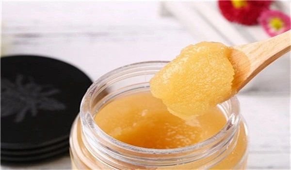 雜花蜜和椴樹(shù)蜜哪個(gè)好(抓花蜜和椴樹(shù)蜜的區(qū)別和營(yíng)養(yǎng)價(jià)值) 雜花蜜和椴樹(shù)蜜哪個(gè)好(抓花蜜和椴樹(shù)蜜的區(qū)別和營(yíng)養(yǎng)價(jià)值)