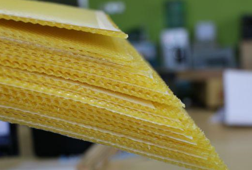 塑料巢礎(chǔ)好用嗎（塑料巢礎(chǔ)的優(yōu)缺點(diǎn)）