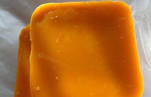 蜂蠟和蜂巢的區別 蜂蠟和蜂巢的區別