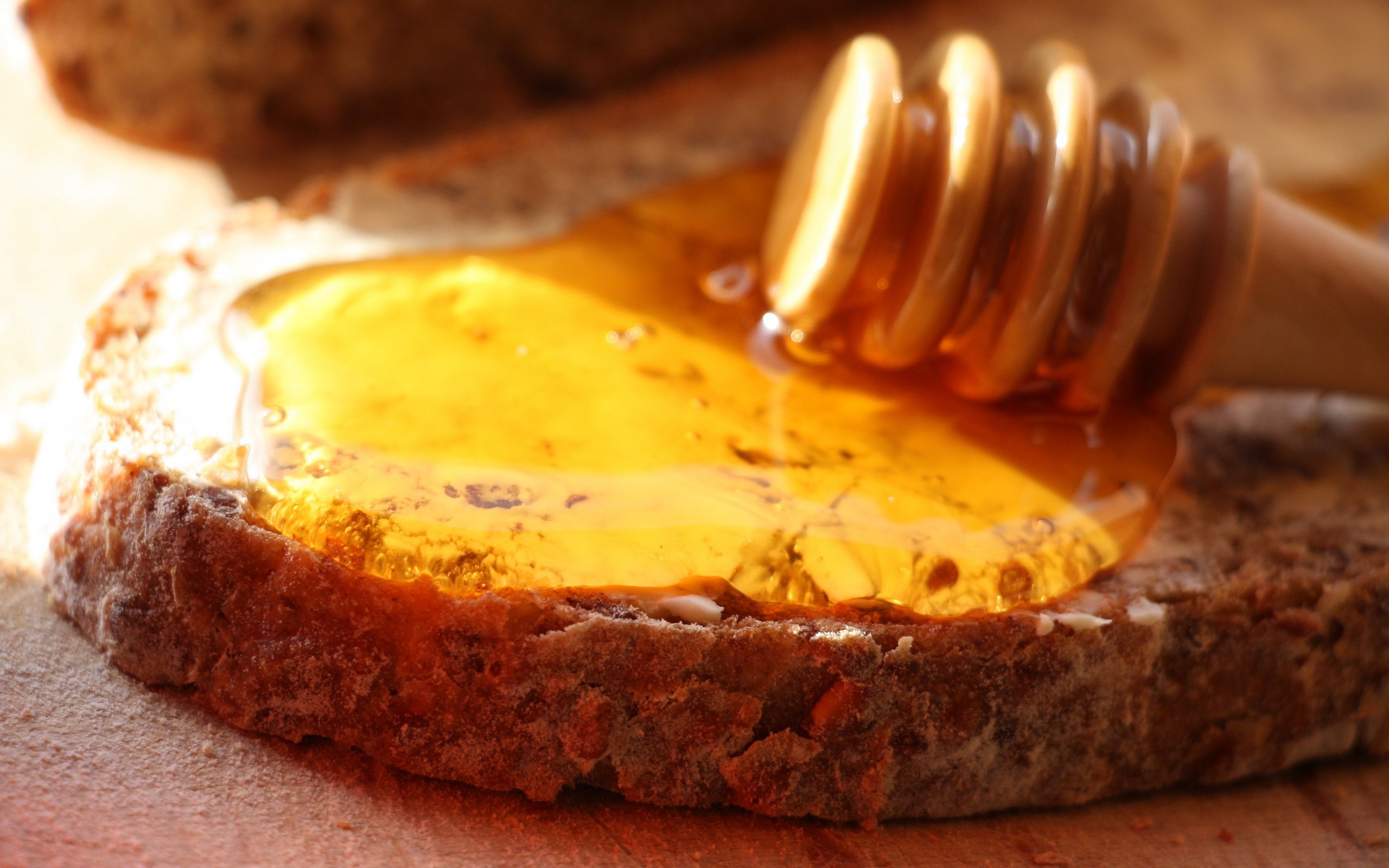 雄蜂能活多久(雄蜂的壽命是多長時間) 雄蜂能活多久(雄蜂的壽命是多長時間)