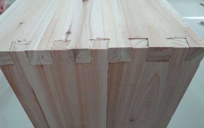 標(biāo)準(zhǔn)中蜂蜂箱多少錢一個 標(biāo)準(zhǔn)中蜂蜂箱多少錢一個