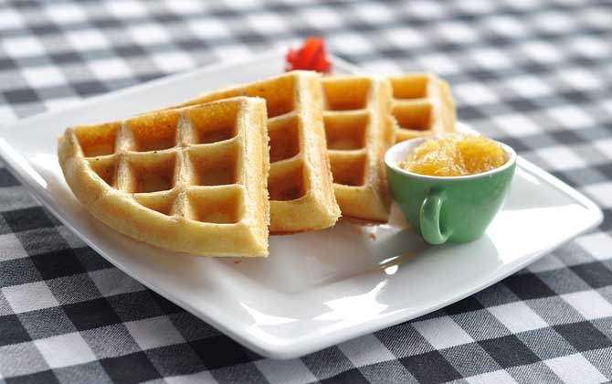 蜂蜜怎么吃效果最好？不建議空腹吃蜂蜜，更不能長期過量吃蜂蜜！