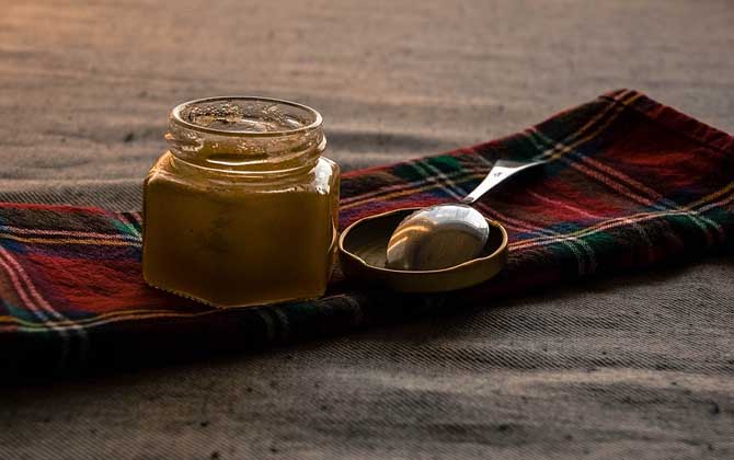 孕婦可以喝蜂蜜嗎？肯定能喝，經(jīng)常喝對自身和胎兒都大有好處！