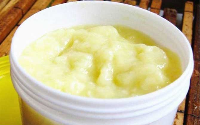 吃蜂王漿乳房長大了是怎么了？別擔(dān)心，蜂王漿有一定的豐胸效果！