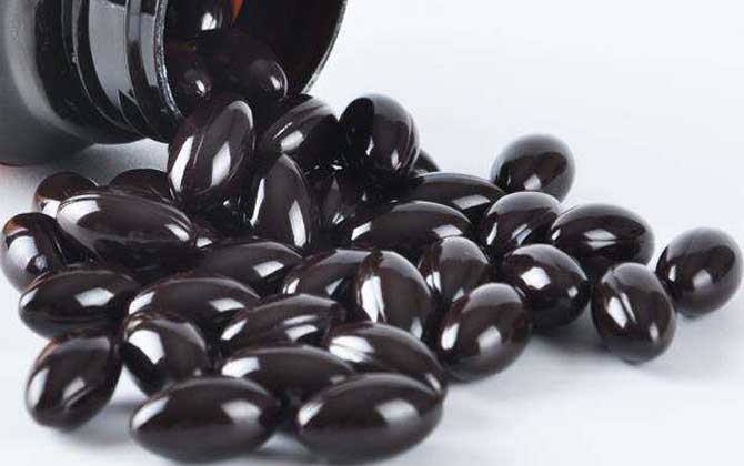 女人吃蜂膠膠囊的禁忌，過敏體質(zhì)不能吃，孕婦和產(chǎn)婦也不能吃！