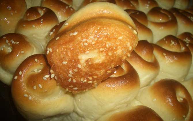 蜂蜜小面包的功效及簡(jiǎn)單做法