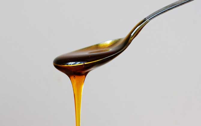 菊花茶加蜂蜜有什么好處和禁忌？